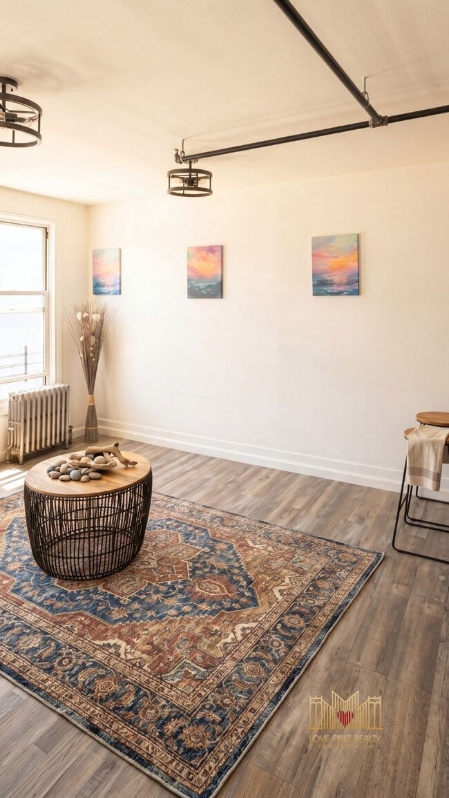 Building Photo - 985 Herkimer St Unit 2