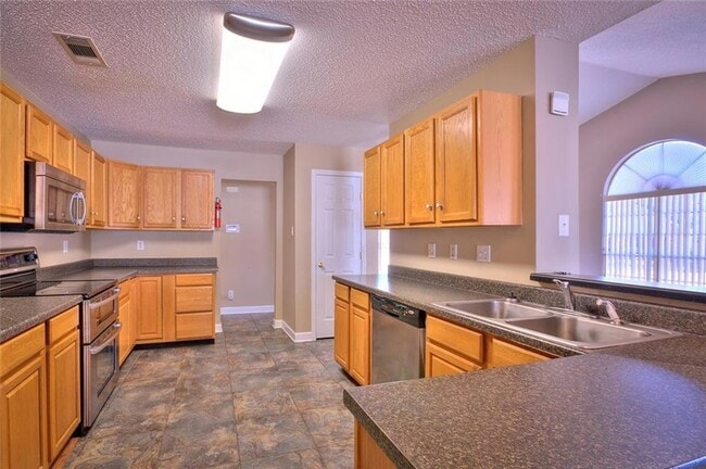 Photo - 1409 Ellingsworth Dr