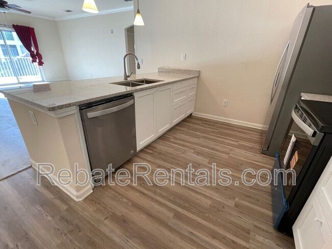 Photo - 8290 Gate Pkwy W Unit #1314