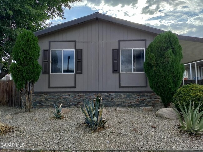 Building Photo - 21772 Wisteria Rental