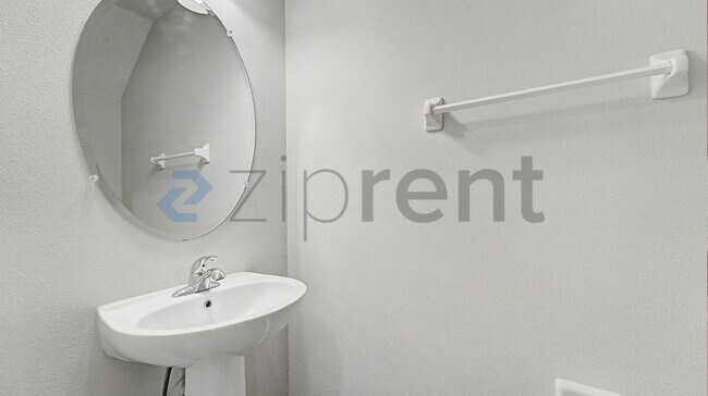 Photo - Unit