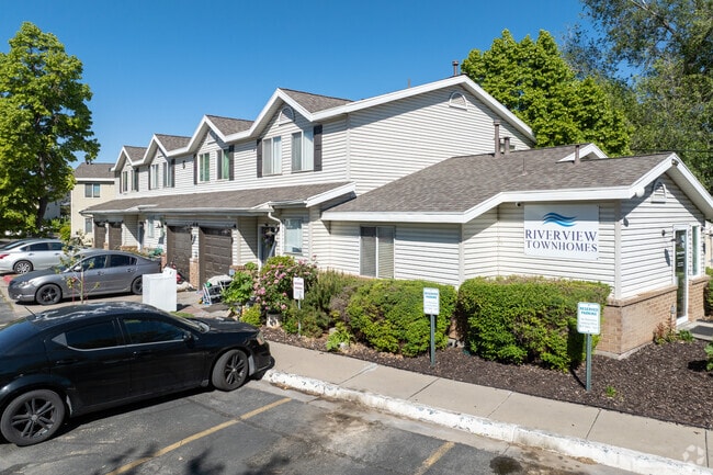 Riverview Townhomes