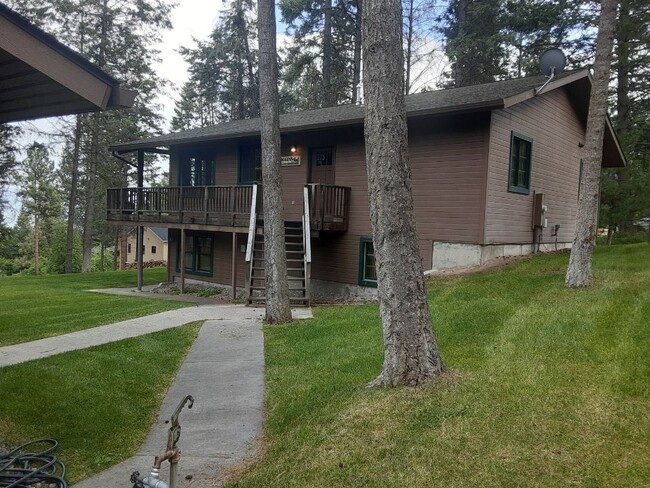 Photo - 268 Lakeview Dr House