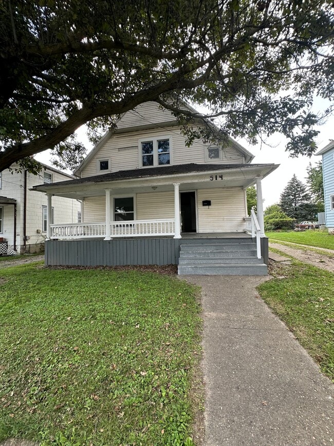 Building Photo - 514 S Metcalf St