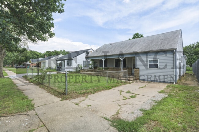 Photo - 3123 W Douglas Ave
