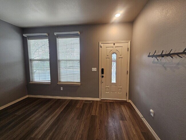 Photo - Beautiful 2-Story Home In Hidden River. Finished Basement. Turfed Backyard.