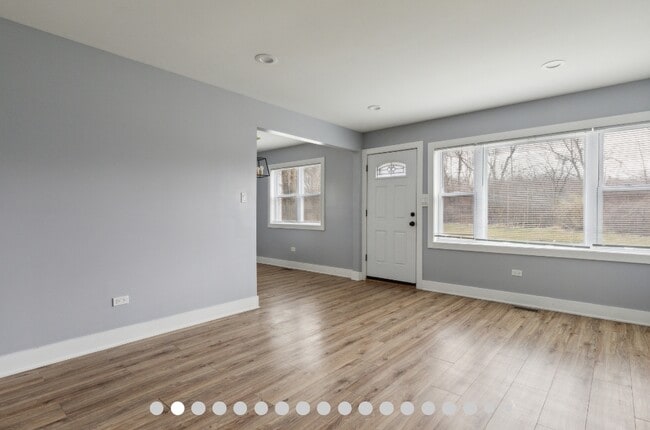 Photo - 1661 Hilltop Ave