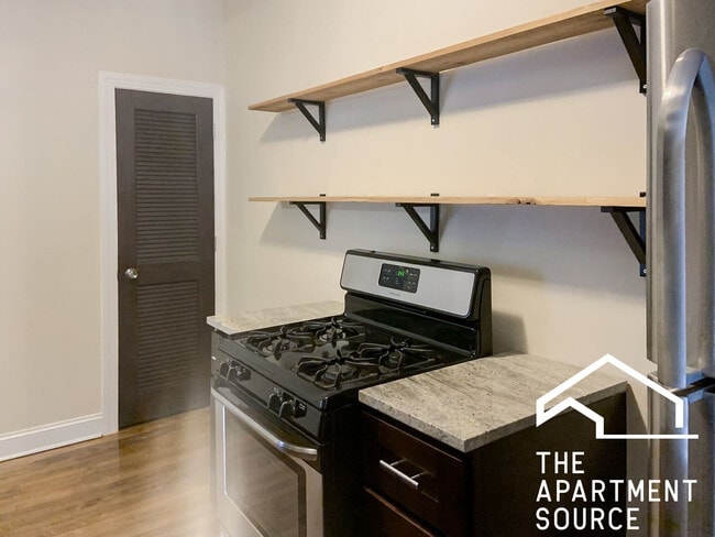 Photo - 857 W Cornelia Ave Unit 3S