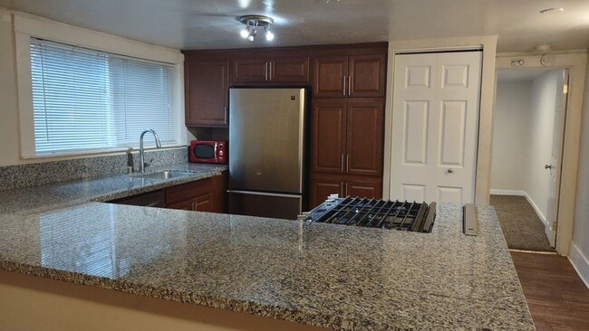 Photo - 521 T St Unit #C