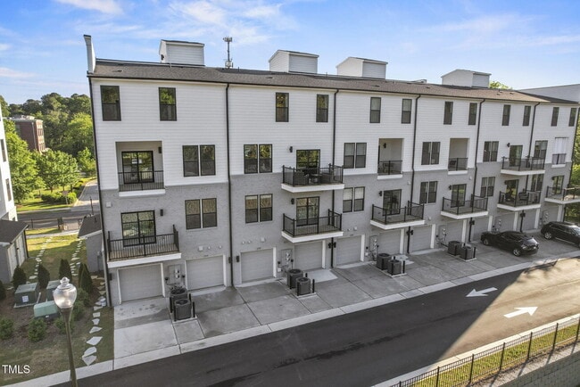 Photo - 1245 S Blount St