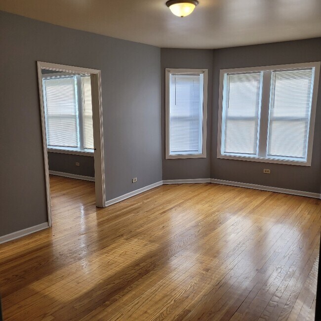 Photo - 6629 S Greenwood Ave Unidad 3