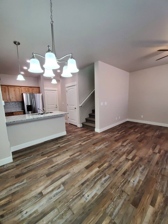 Photo - 1699 Westward Pl