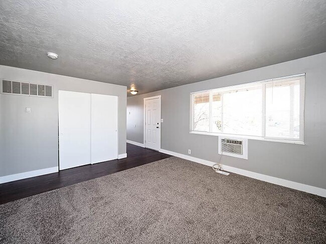 Photo - 3064 W Beaver Cir Unit D