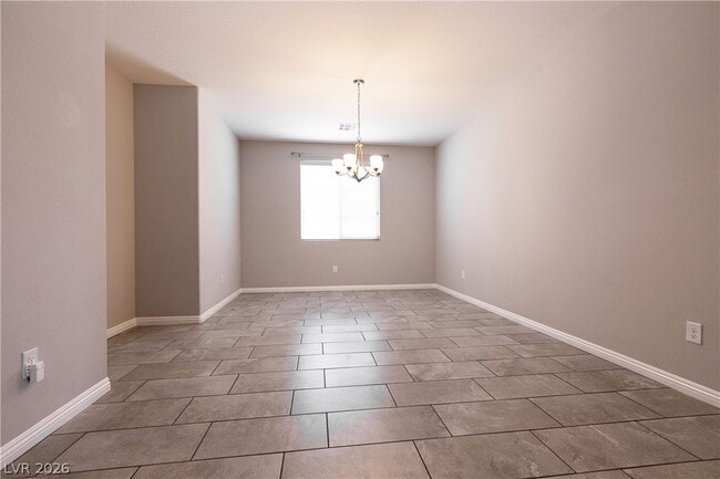 Photo - 5048 Royal Indigo St