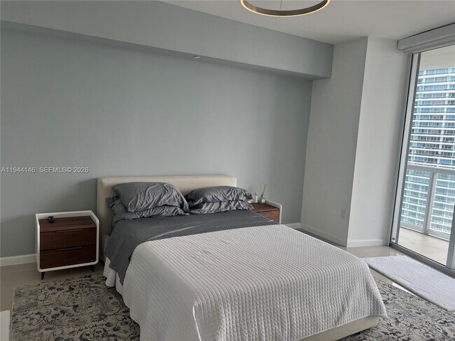 Photo - 475 Brickell Ave Unit 3514