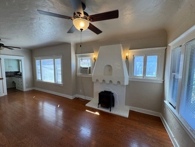 Photo - 1144 E Appleton St Unit APT 1