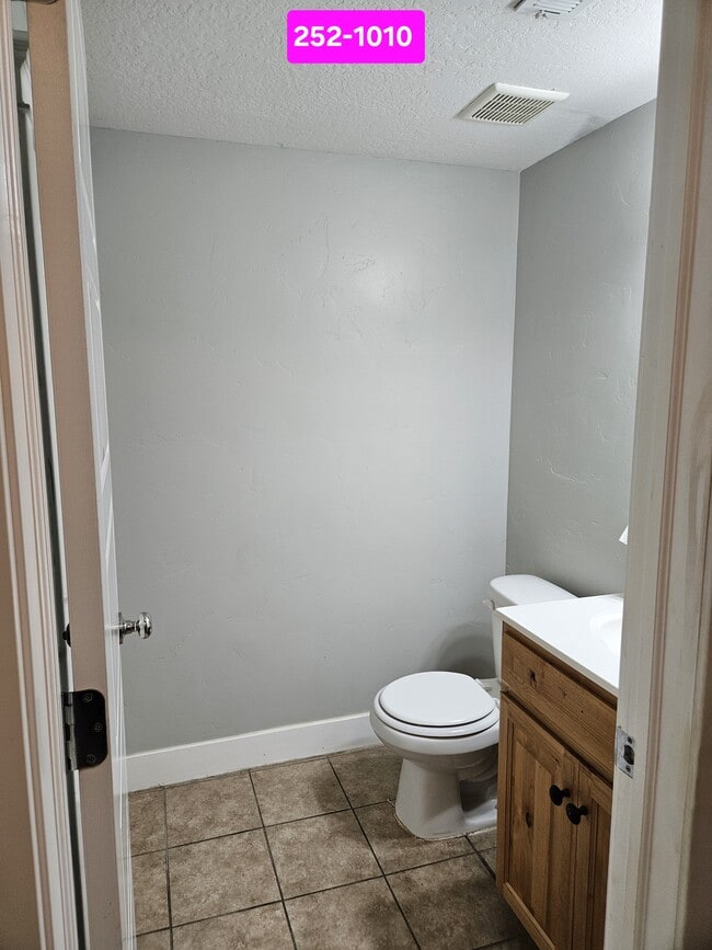 Photo - 252 W 1010 S