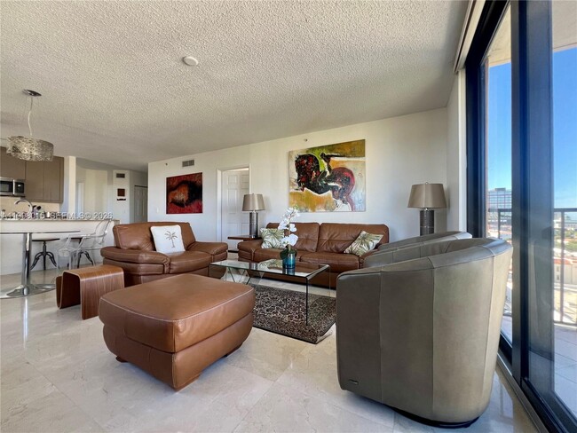 Photo - 651 Okeechobee Blvd Unit 811