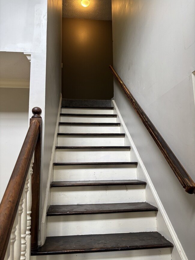 Entry - 3685 Timberloch Trl