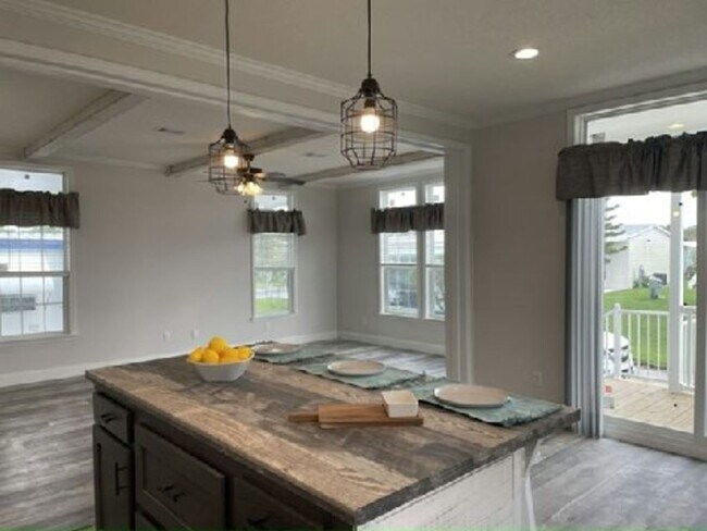 Photo - 8775 20th St