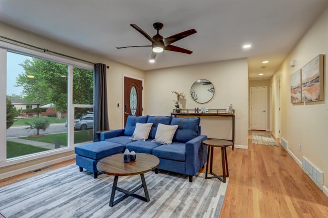 Photo - 7777 Umatilla St