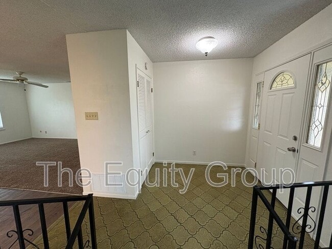 Photo - 2727 S Sowell St