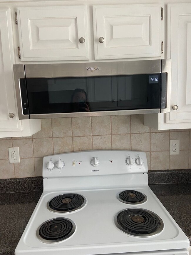 Photo - Charming 3 bedroom, 2 bath home in the heart of Dickson!!