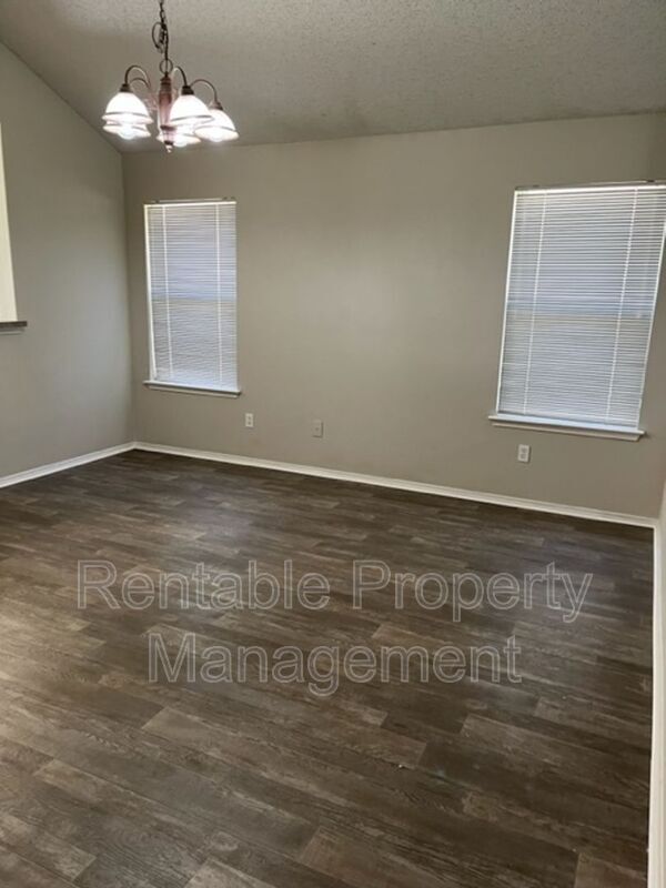 Photo - 6709 Red Rock Trl Townhome