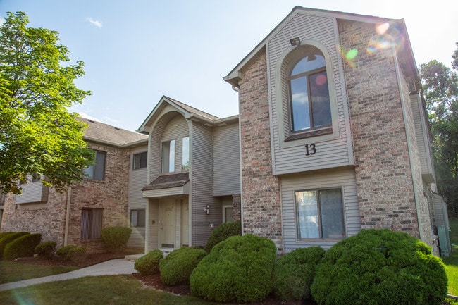 Photo - 42785 Lilley Pointe Dr