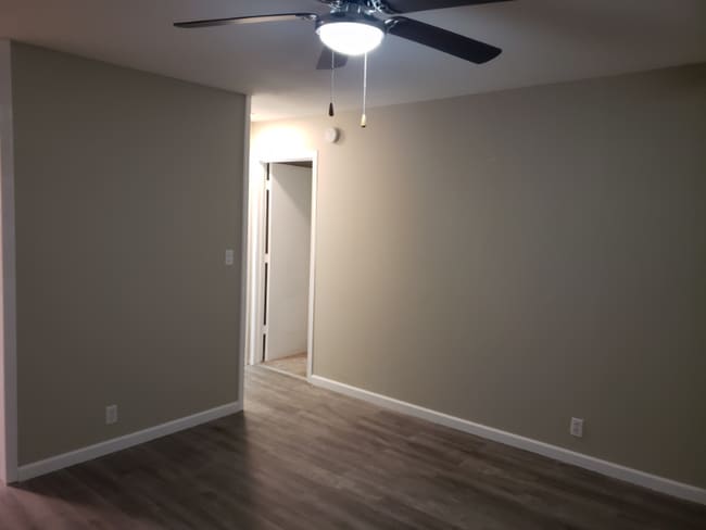 Photo - 734 N Country Acres Ave Unit 202