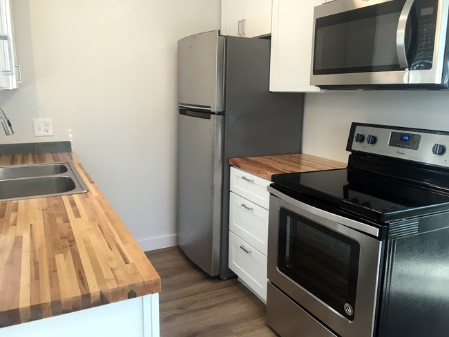 Building Photo - 549 Stringham Ave Rental