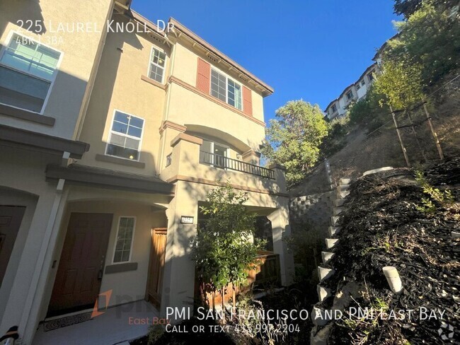 Building Photo - Modern 4-Bedroom Townhouse in Muir Heights...