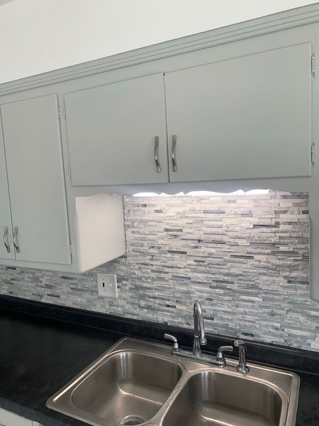 Photo - 4048 Marquette Dr Unit 3