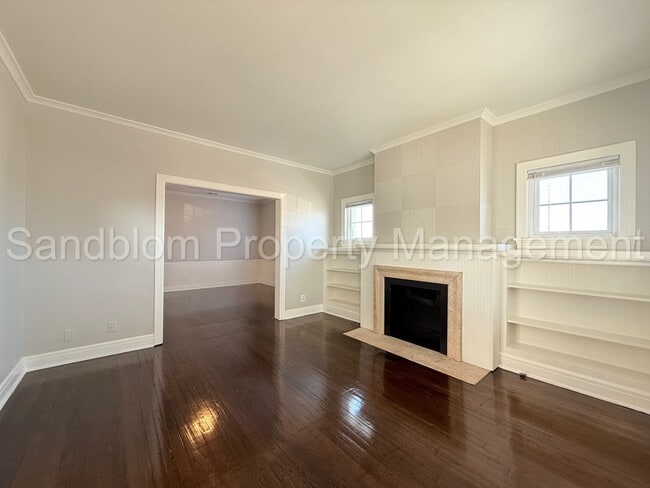 Photo - For Lease | Route 66 | Available Now!