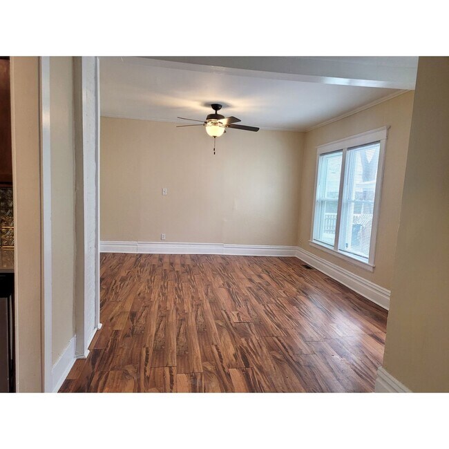 Photo - 223 E North St Apartment Unit 3