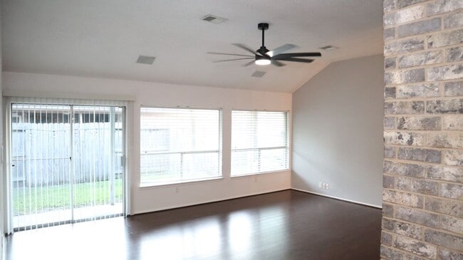 Photo - 2515 Edgedale Dr