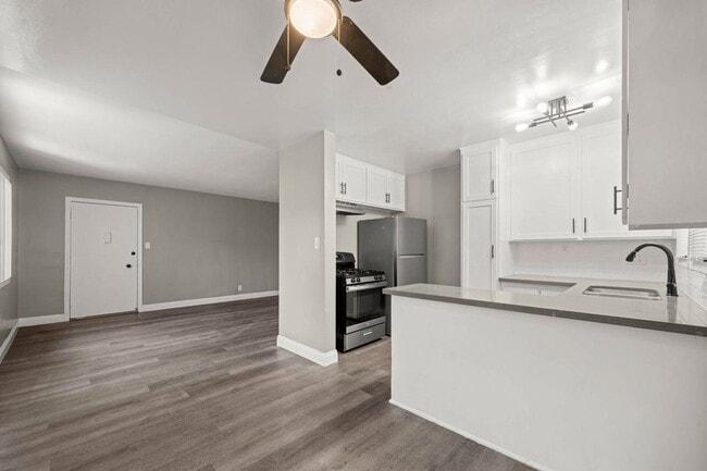 Building Photo - 4024 Gelber Pl Unit 5a
