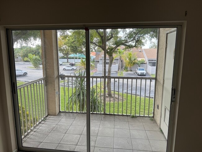 Photo - 430 SE 7th St Unit 204E