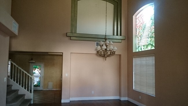 Photo - 255 Flirtation Ct