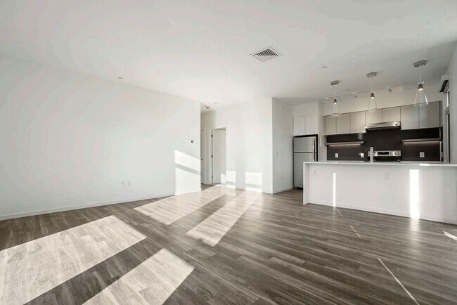 Photo - 591 Beacon St Unit 206##