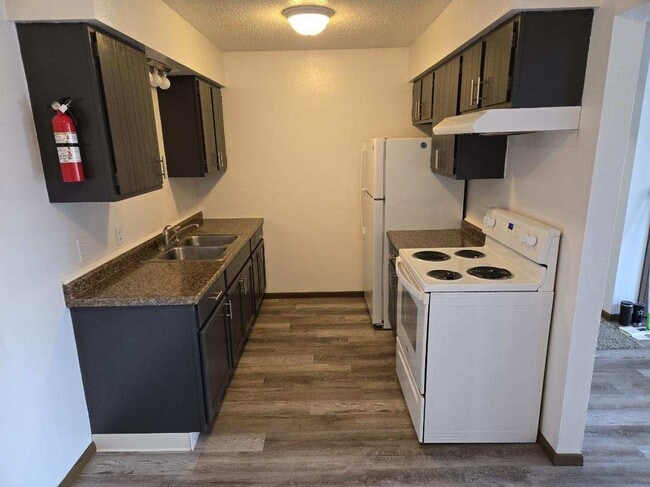 Photo - 1229 Ravenwood Rd Unit 3