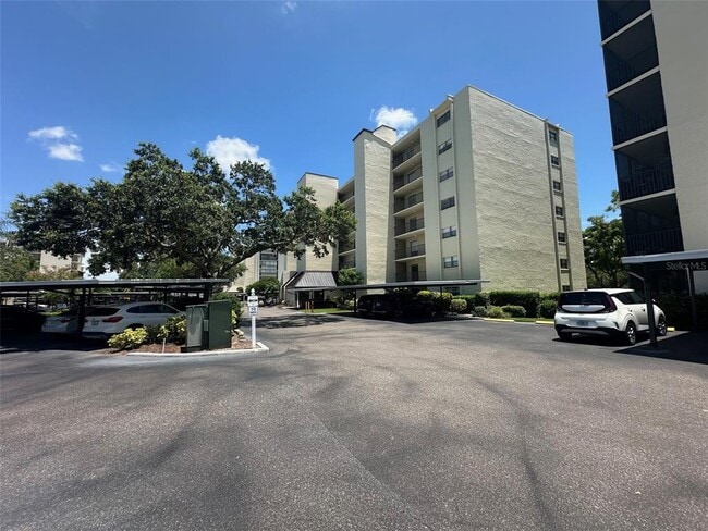 Photo - 2700 Cove Cay Dr Unidad 1-4B