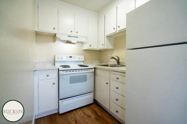 Photo - 3196 Pearl Ave Unidad #12