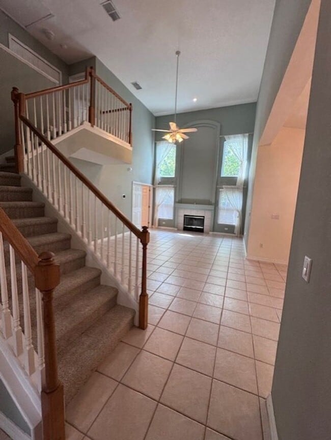 Photo - 4 Bedroom/2.5 Bathroom corner lot with large, fenced yard in a gated Oviedo community