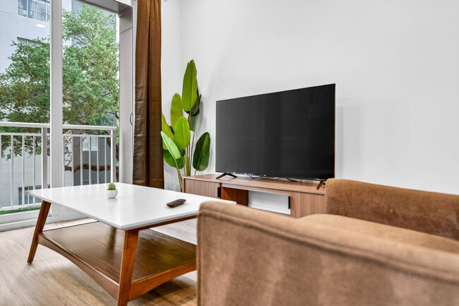 Photo - 605 N 12th St Unit SI ID1313961P