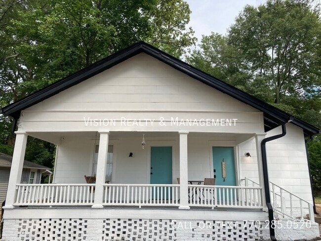 Building Photo - 3284 Stillwood Dr Unit 1