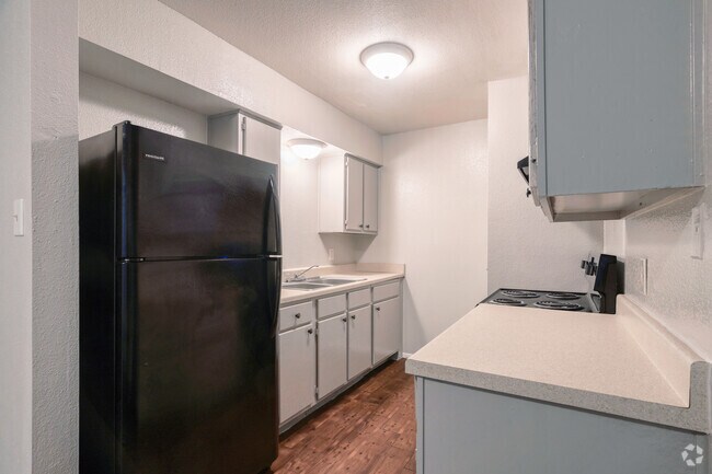 Whisper Oaks Apartments