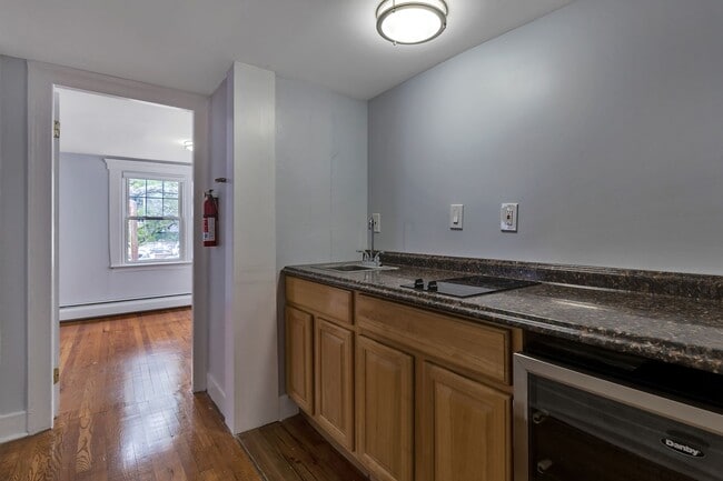 Photo - 401 Crown St Unit 401-HOUSE