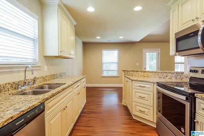 Photo - 125 Earl Owens Dr