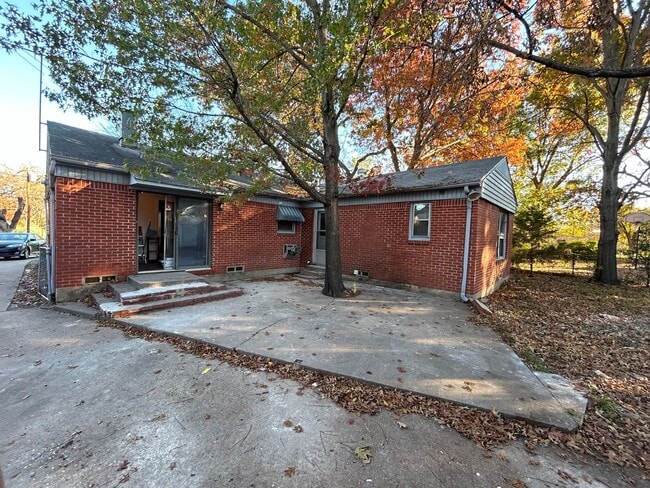 Photo - 1111 Lucille St